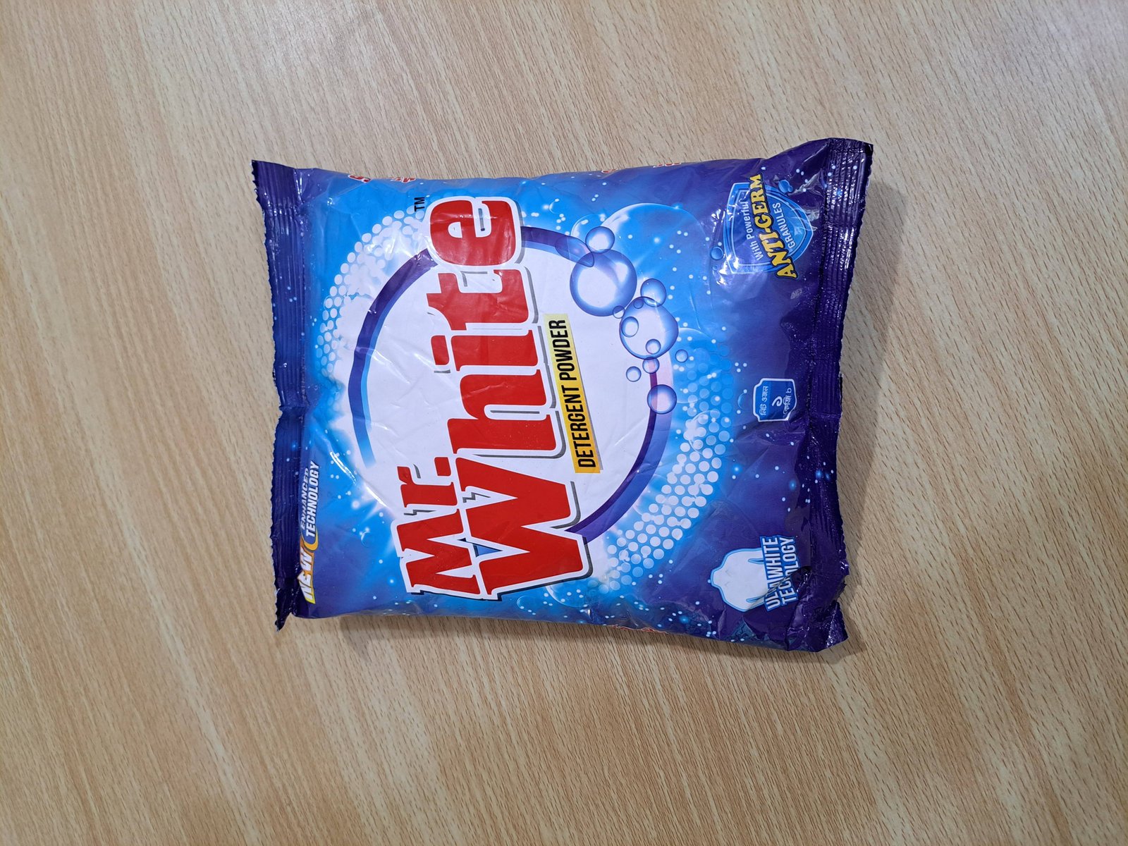 Mr. White Detergent